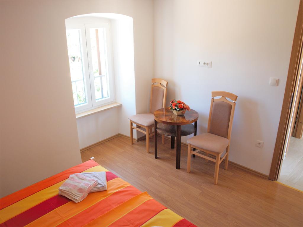 Apartment Rado Vrbnik Ngoại thất bức ảnh